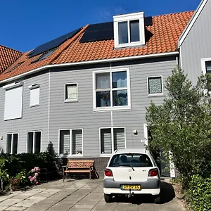 Bed & Breakfast Twiske Zuid,, Amsterdam